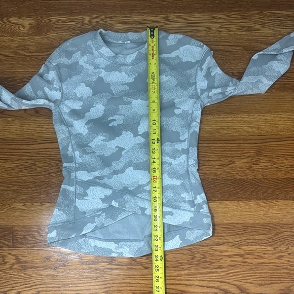 Lululemon Close to Crossing Long Sleeve Shirt Camo Rhino Grey Starlight Size 6 - Picture 8 of 8